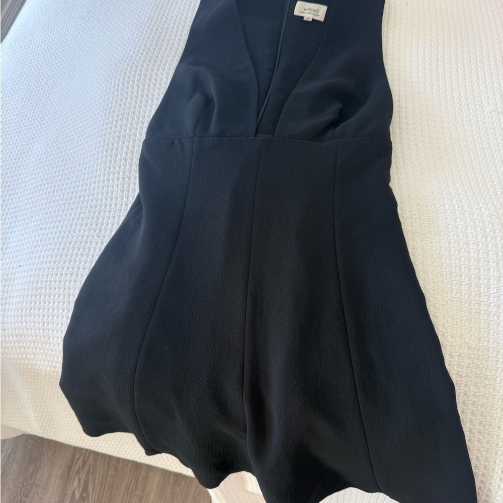 Wilfred Classic Black Garment